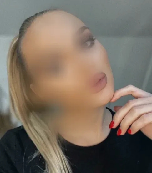 Carla, 31