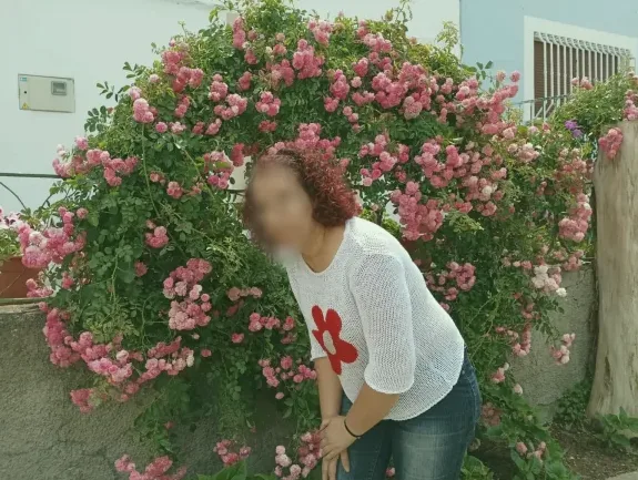 Emilia, 35