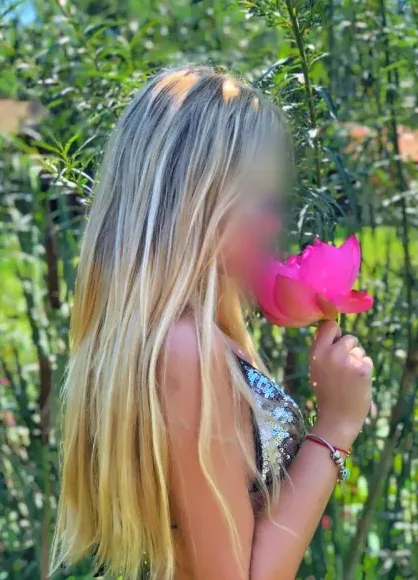 Emily, 31