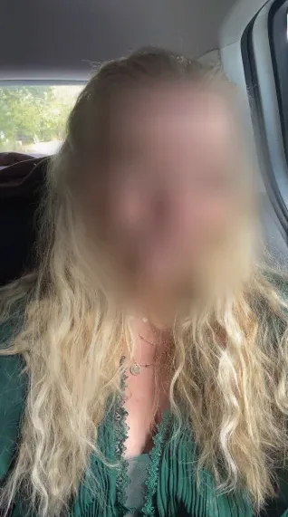 Fatma, 29