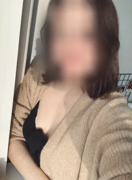 Hannah, 30