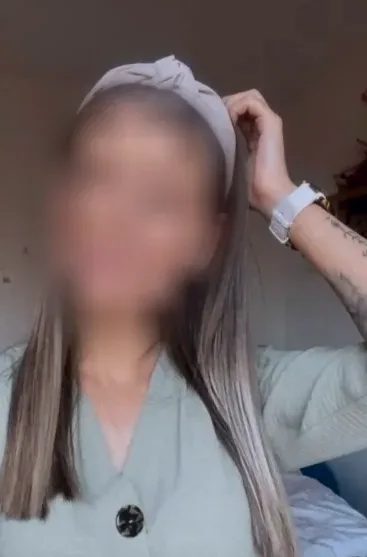Jana, 26