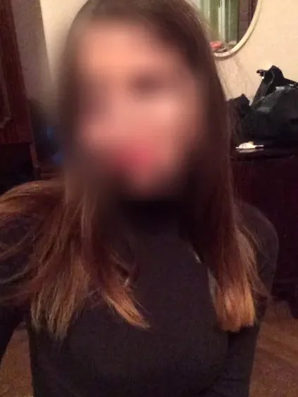 Katrin, 29