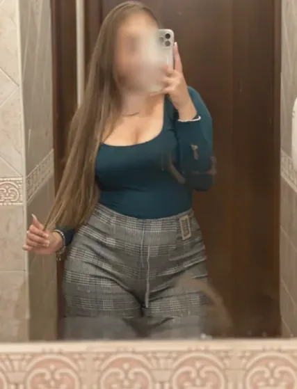 Maja, 24