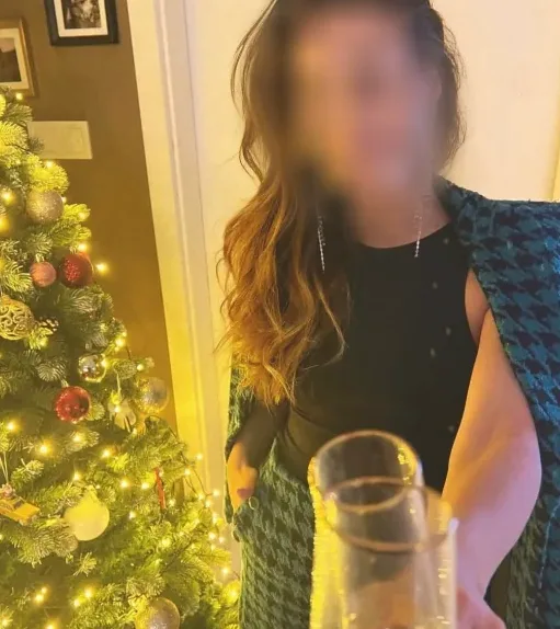 Melanie, 35