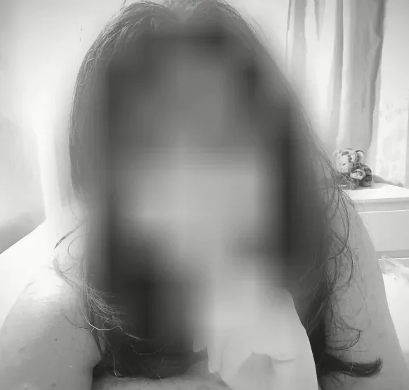 Rebecca, 37