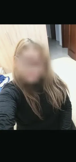 Selina, 40