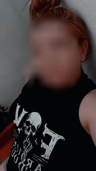 Selina, 35