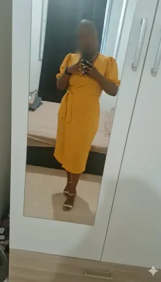Vivien, 33